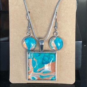 Necklace and earring set